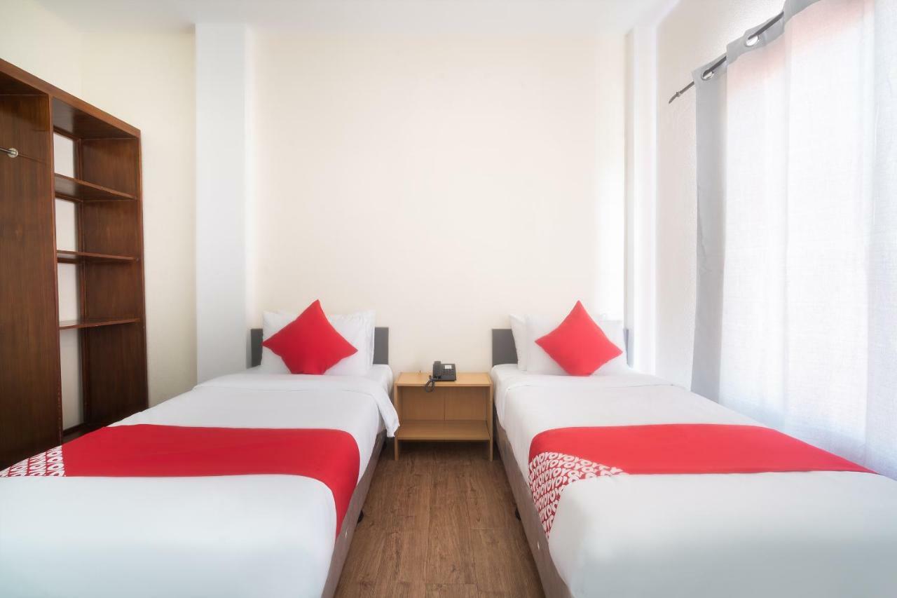 Oyo 162 The West Inn Davao City Екстериор снимка