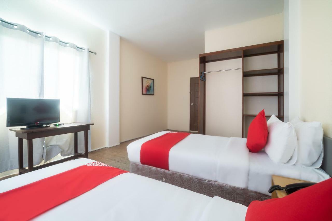 Oyo 162 The West Inn Davao City Екстериор снимка